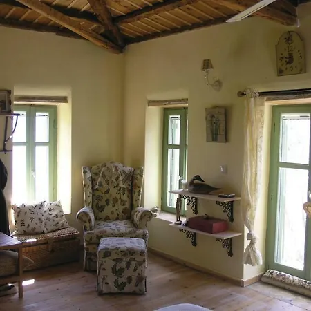 بيت للعطل Holiday Peloponnese With A Fireplace 08
